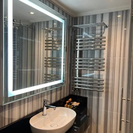 Manors Hotell