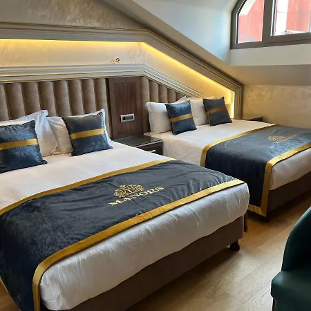 Otel Manors 4*