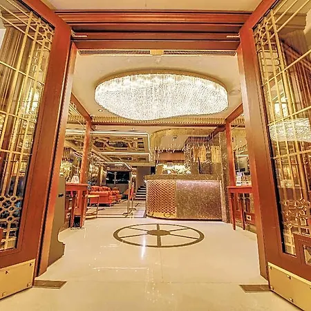 Hotel Manors Old 4*