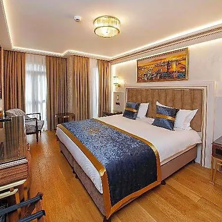 Hotel Manors Old 4*
